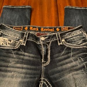 Rock revival crop Jean size 30. Gently worn!